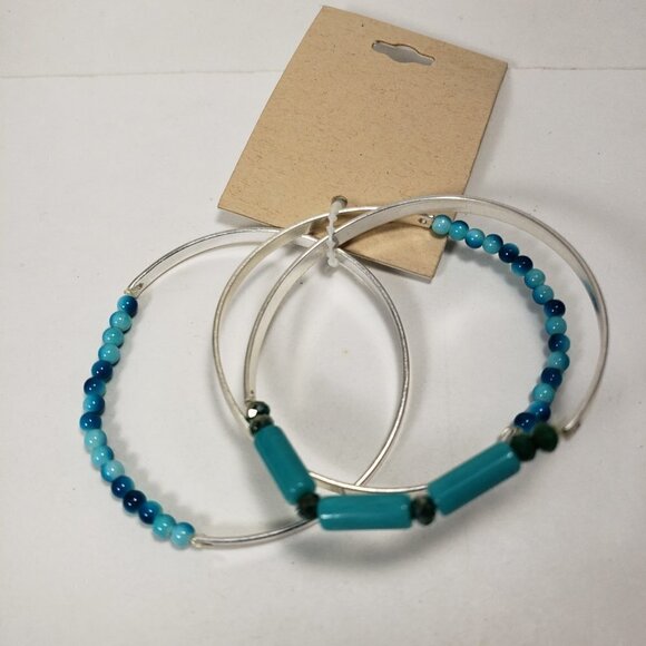 Set of 3 Polished Silver-tone Turquoise color Beaded Stretchy Bracelets - Picture 5 of 6